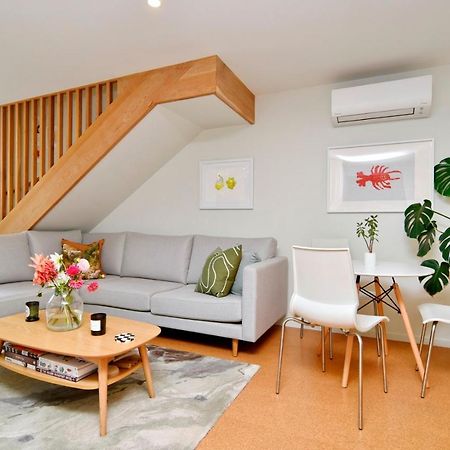 Dickens St - Christchurch Holiday Homes Esterno foto
