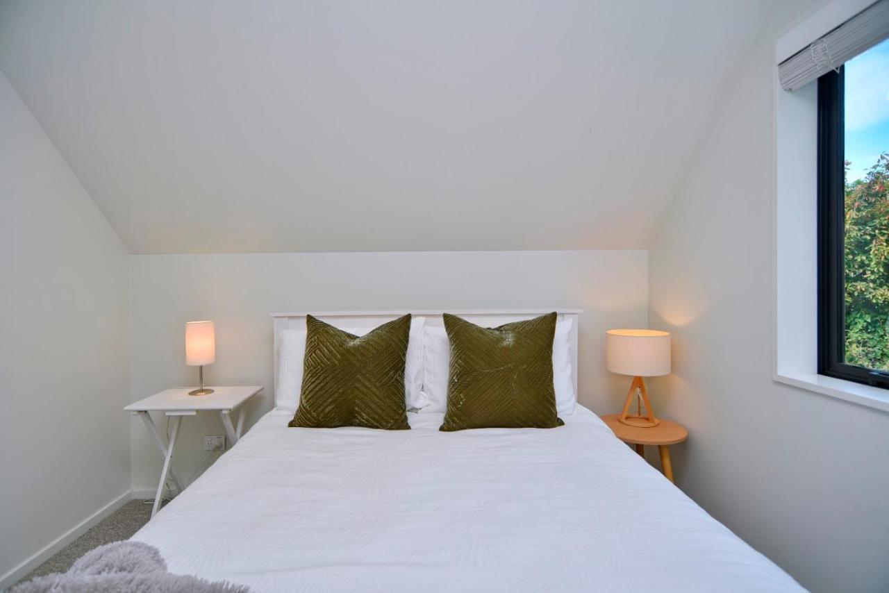 Dickens St - Christchurch Holiday Homes Esterno foto
